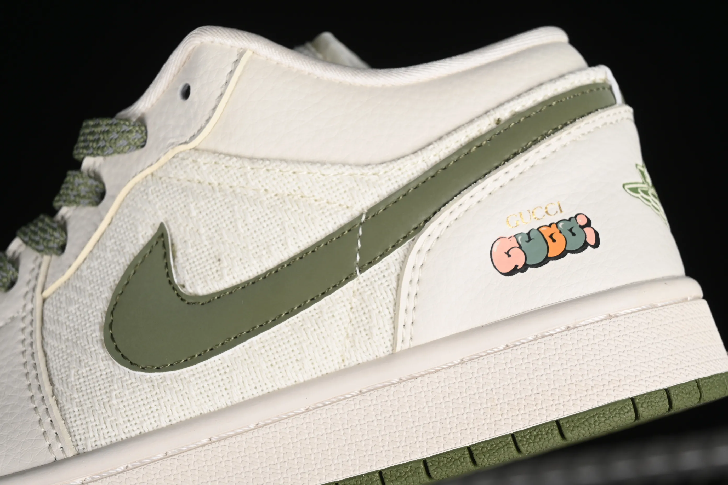 All categories Air Jordan Jordan series basketball shoes Air Jordan 1 Low High-end customized low-top sneakers Air Jordan 1 Low AJ1 Joe 1 Gucci joint-beige knitted High-end customized low-top retro basketball shoes DM5688-103